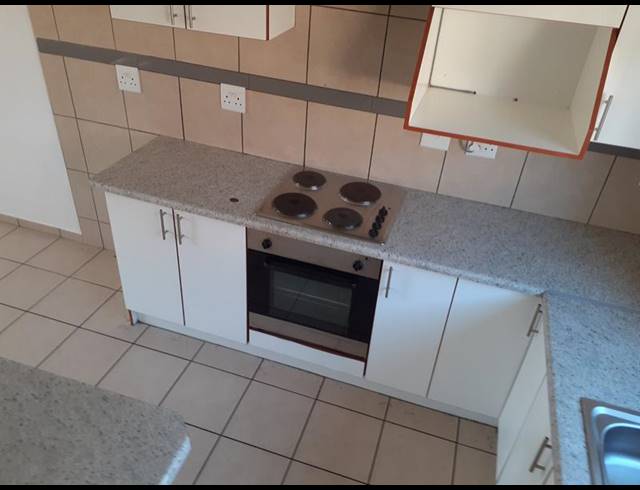 2 BEDROOM APARTMENT FOR SALE IN SASOLBURG CENTRAL
